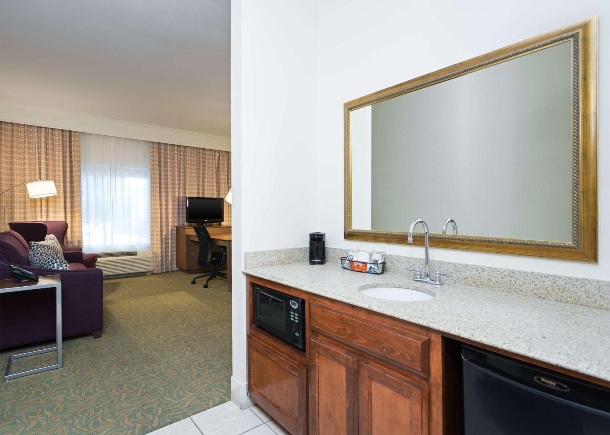 Hampton By Hilton Hotel 3*